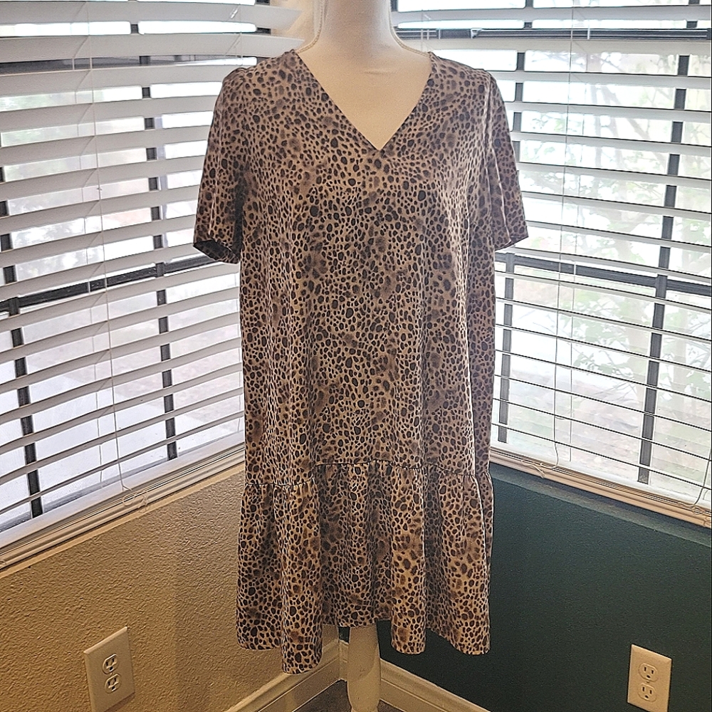 New Day size medium animal print dress